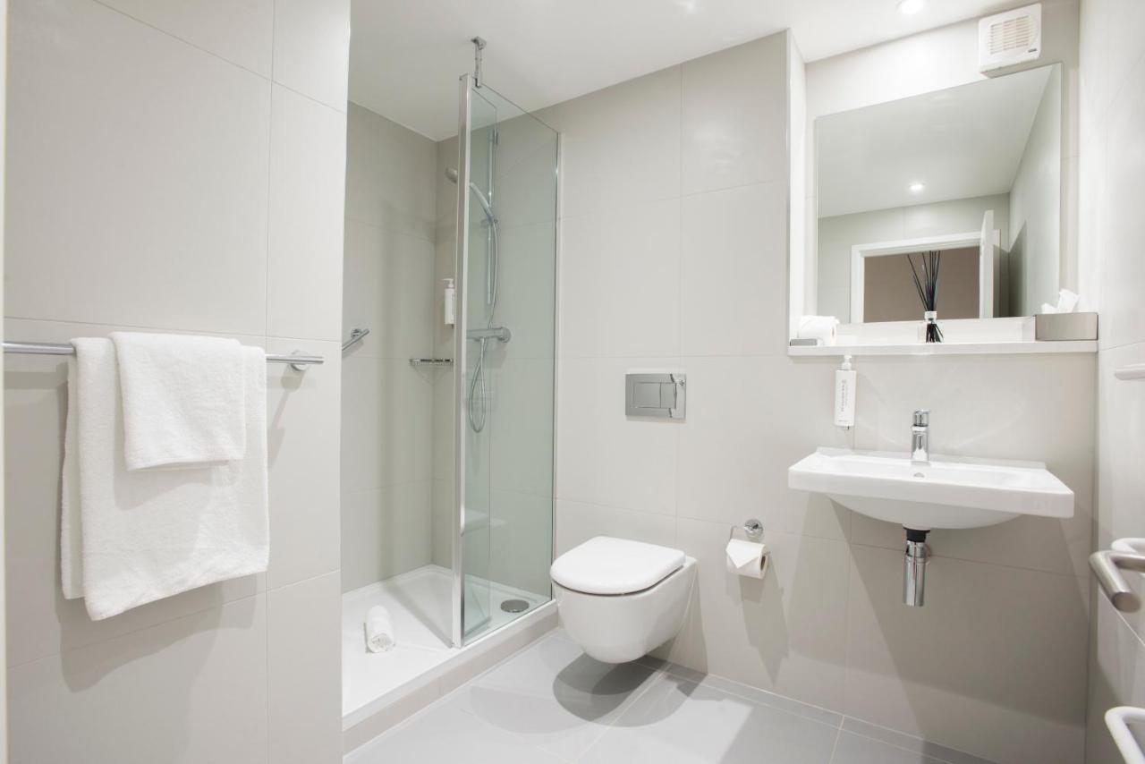 Premier Suites Reading Exteriör bild